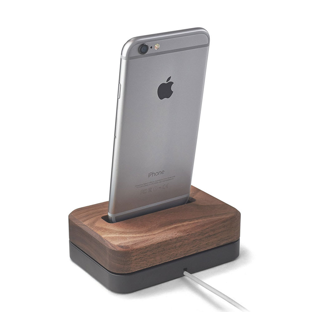 Walnuss iPhone Dock standfest