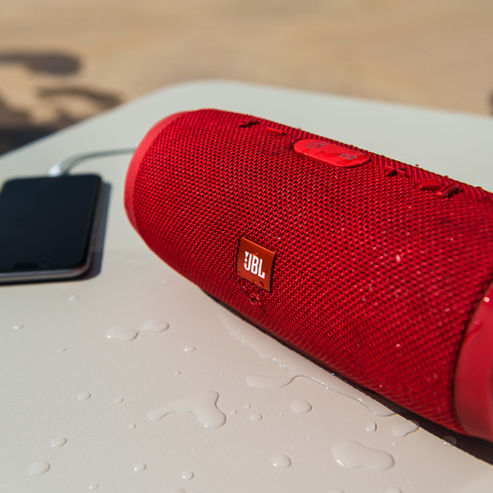 JBL Charge 3 – Wasserdichter Bluetooth Lautsprecher