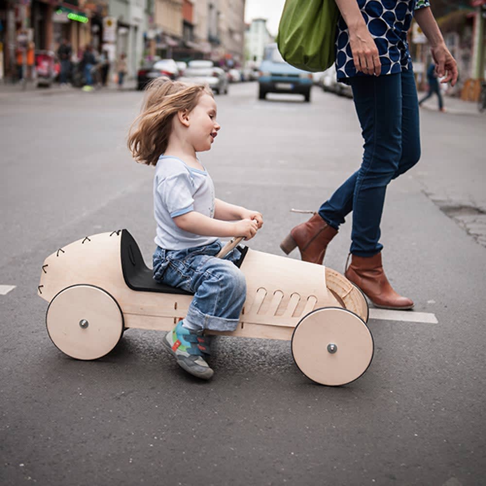 flink – Das Holz-Rutschauto, Berlin