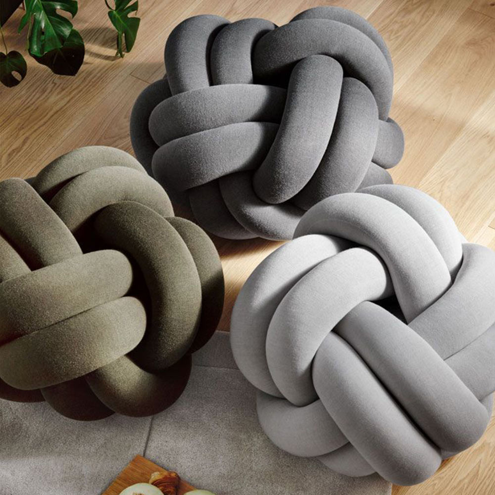 KNOT CUSHION XL – geknotetes Sitzkissen von Design House Stockholm