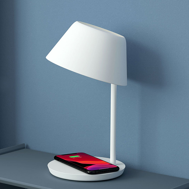 Yeelight Staria Pro LED-Tischleuchte mit Smartphone-Ladepad