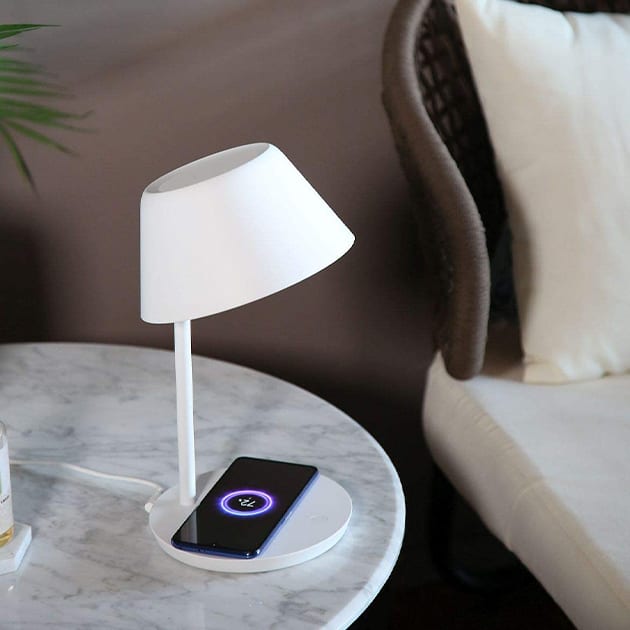 Yeelight Staria Pro LED-Tischleuchte mit Smartphone-Ladepad