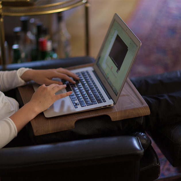 Laptray – Anti-Rutsch Tablett für Laptop, Frühstück, Abendessen