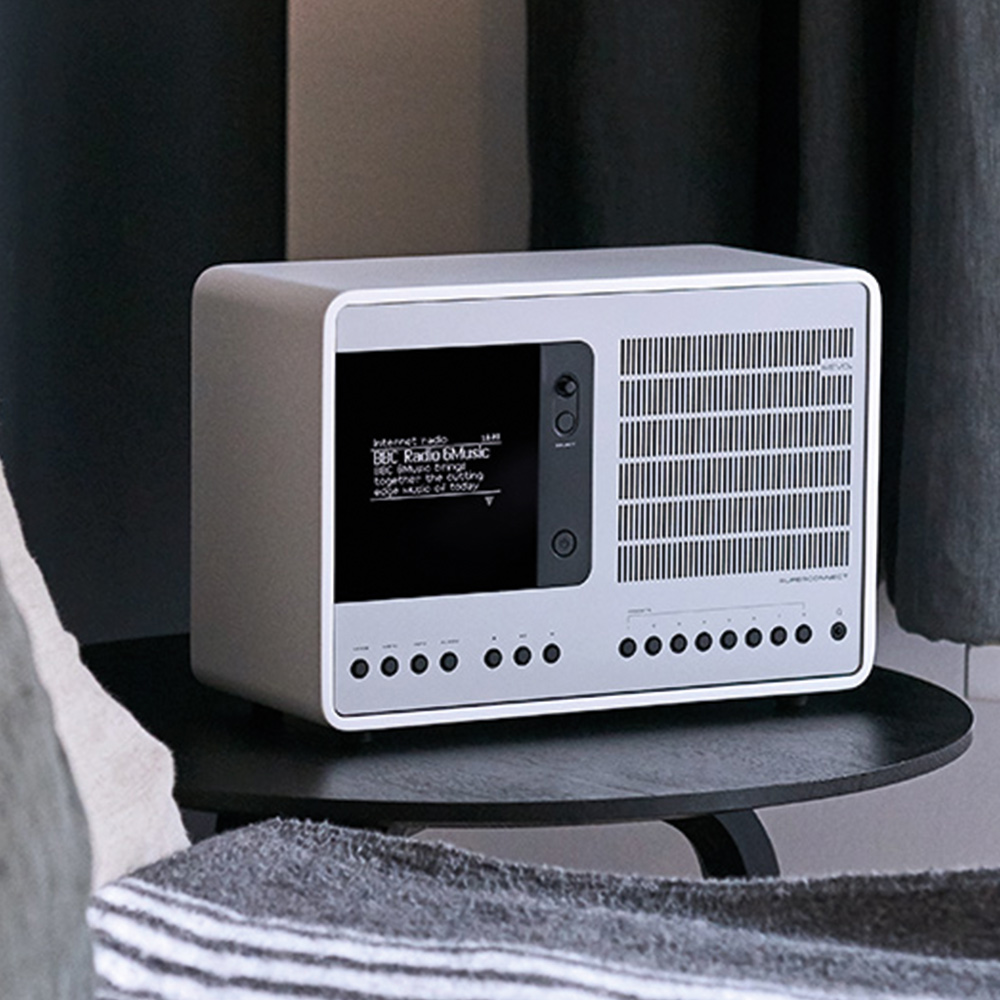 Revo SuperConnect Internet-/DAB+ Radio