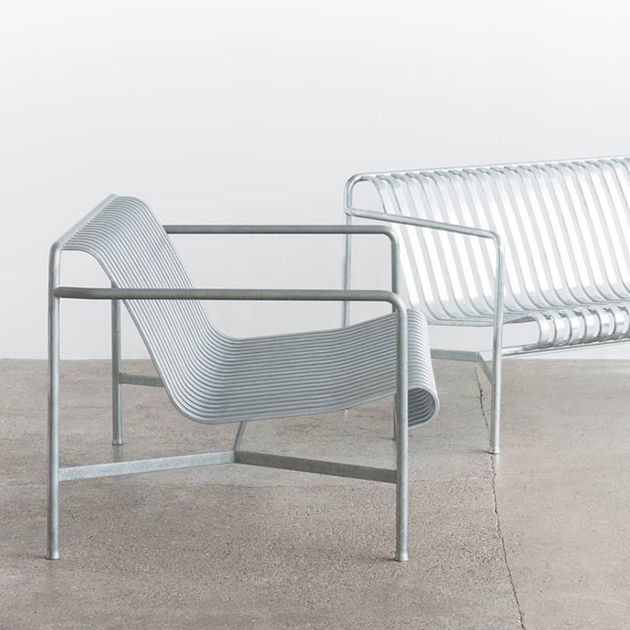 Palissade Lounge Chair Low von Hay für draußen und drinnen