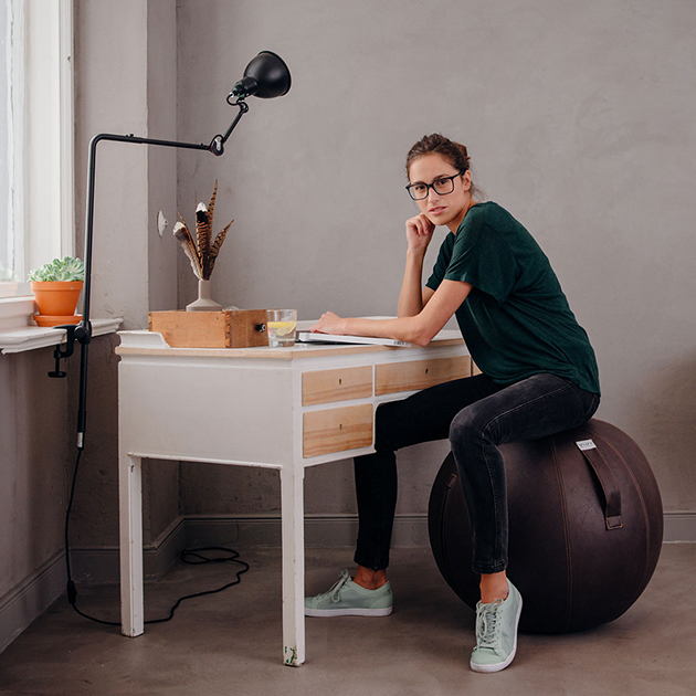 Bleib in Balance mit VLUV LEIV Stoff-Gymnastik-Sitzball für In- und Outdoor